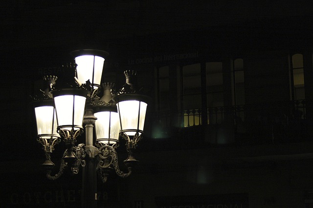 pouliční lampa.jpg